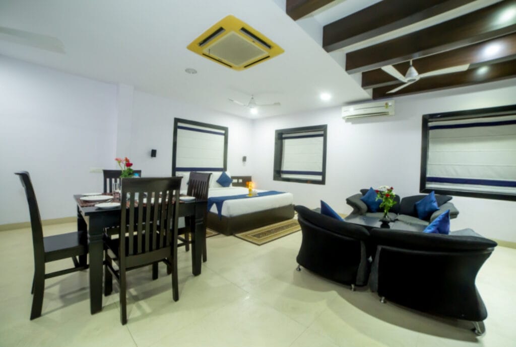 hill view guest house begumpet