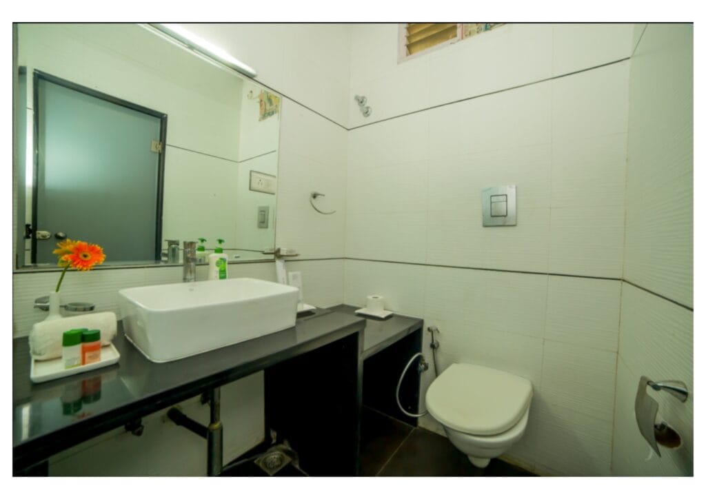 hill view guest house bathroom